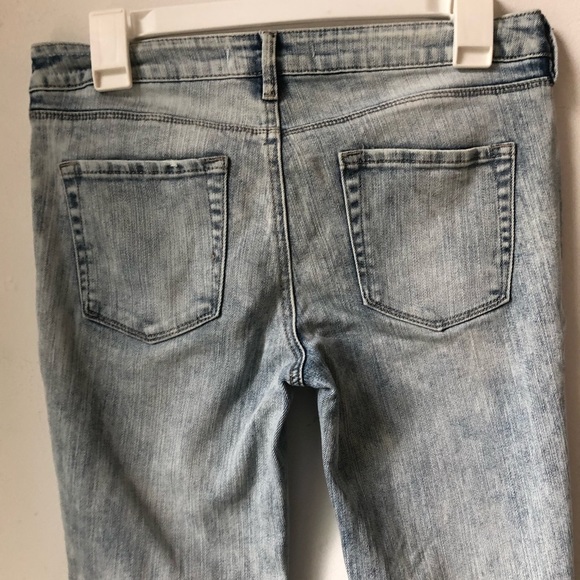 BULLHEAD Denim Light Washed Light Blue Skinny Distressed Jeans Raw Hem Size 26 - Picture 8 of 13